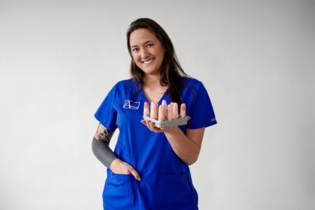 Paznokcie zmienione chorobowo – szkolenie (online + praktyka)